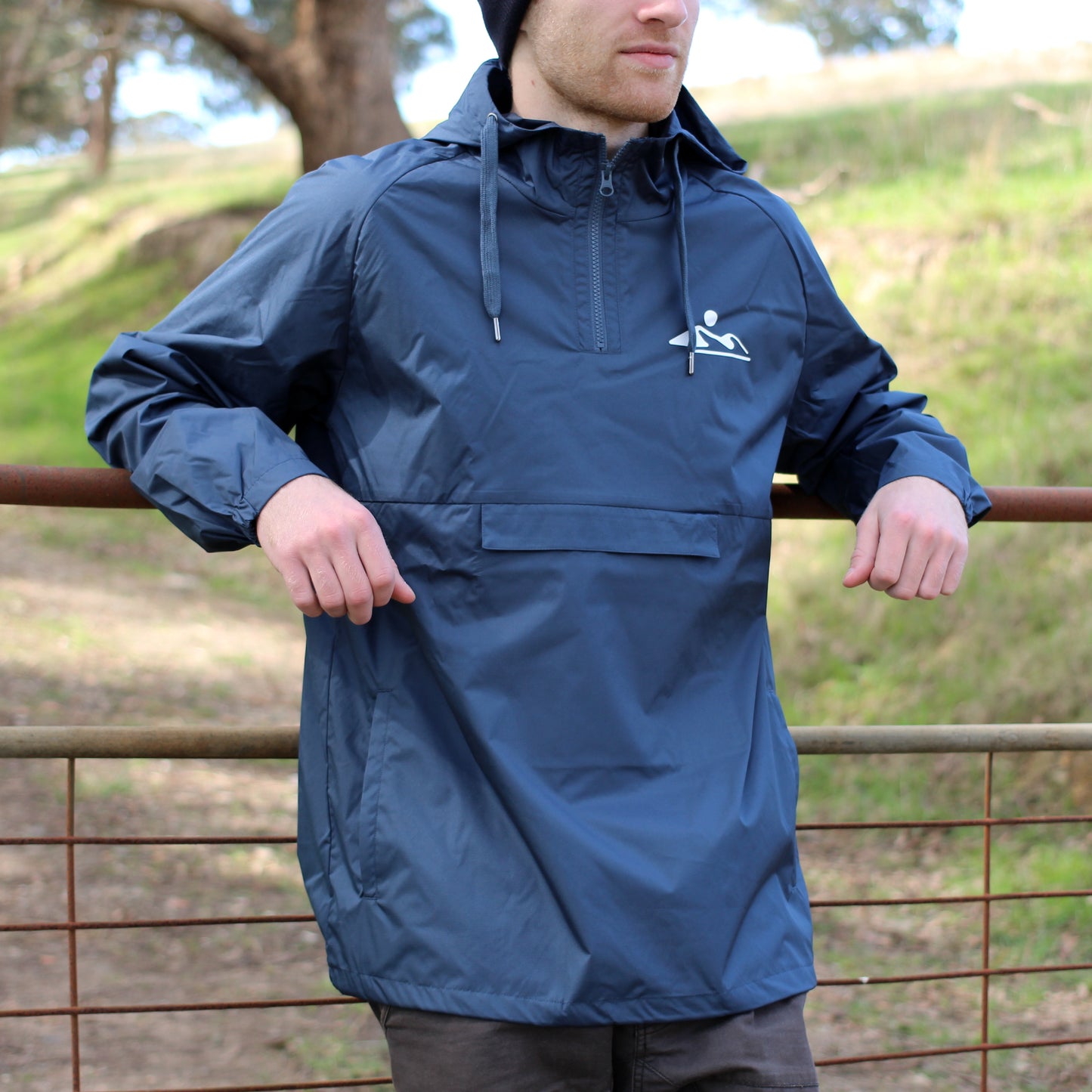 APEX PACKABLE WINDBREAKER NAVY